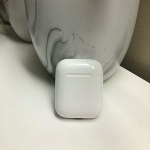 Apple airpods case